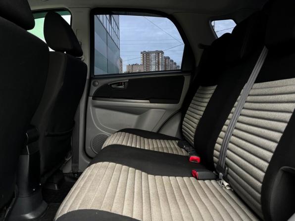 Suzuki SX4 I (Classic) Рестайлинг с пробегом 2011 года, цена 659 700 рублей, 241238 км, хэтчбек, Автокод Объявления