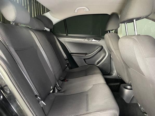 Volkswagen Jetta VI с пробегом 2013 года, цена 899 000 рублей, 261881 км, седан, Автокод Объявления