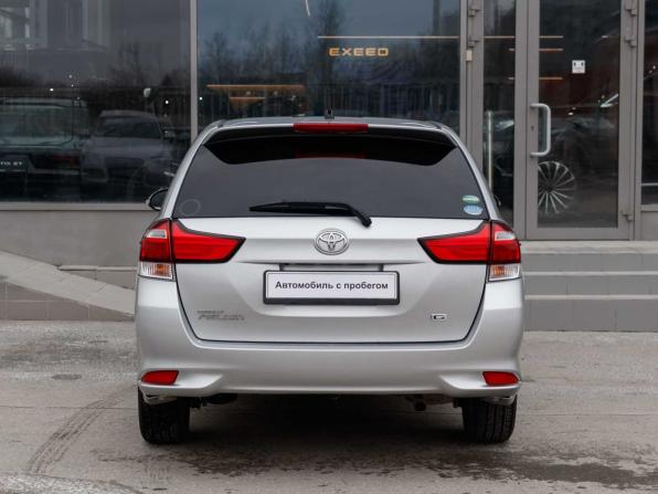 Toyota Corolla XI (E160 E170 E180) Рестайлинг 1 с пробегом 2017 года, цена 1 365 000 рублей, 125489 км, универсал, Автокод Объявления