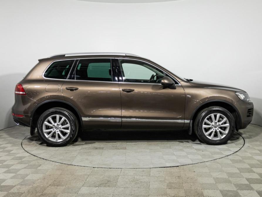 Volkswagen Touareg II Санкт-Петербург  - изображение 4