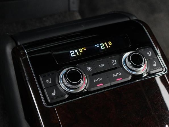 Audi A8 III (D4) Рестайлинг с пробегом 2015 года, цена 2 800 000 рублей, 76326 км, седан, Автокод Объявления