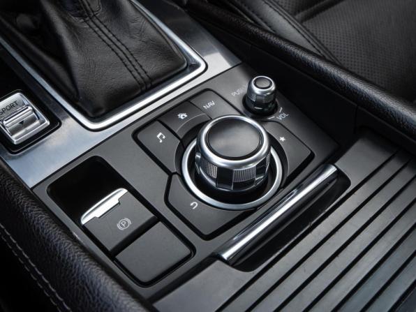 Mazda 6 III (GJ) Рестайлинг с пробегом 2017 года, цена 1 725 000 рублей, 181794 км, седан, Автокод Объявления