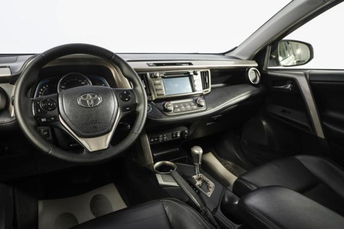 Toyota RAV4 IV (XA40) с пробегом 2014 года, цена 2 399 000 рублей, 131000 км, внедорожник, Автокод Объявления