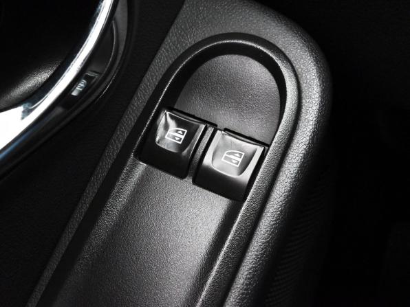Renault Duster I Рестайлинг с пробегом 2017 года, цена 1 299 000 рублей, 141762 км, внедорожник, Автокод Объявления