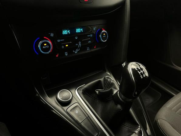 Ford Focus III Рестайлинг с пробегом 2017 года, цена 1 149 000 рублей, 112000 км, хэтчбек, Автокод Объявления