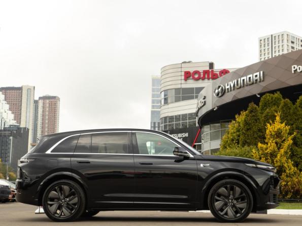 Li Auto (Lixiang) L7 I Рестайлинг с пробегом 2024 года, цена 6 588 000 рублей, 22239 км, внедорожник, Автокод Объявления