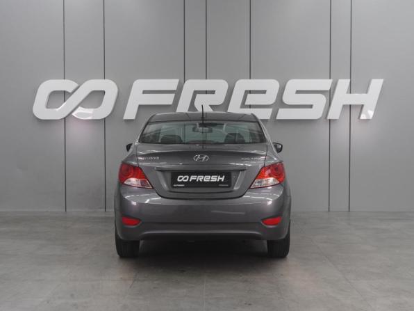 Hyundai Solaris I с пробегом 2013 года, цена 899 000 рублей, 93381 км, седан, Автокод Объявления