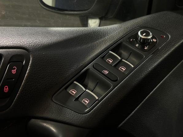 Volkswagen Tiguan I Рестайлинг с пробегом 2013 года, цена 1 240 000 рублей, 265044 км, внедорожник, Автокод Объявления