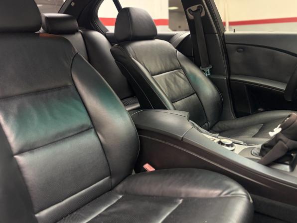 BMW 5 серии V (E60/E61) с пробегом 2004 года, цена 939 000 рублей, 379272 км, седан, Автокод Объявления