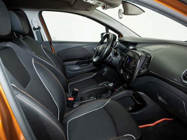 Renault Kaptur I Рестайлинг с пробегом 2021 года, цена 1 820 000 рублей, 82500 км, внедорожник, Автокод Объявления