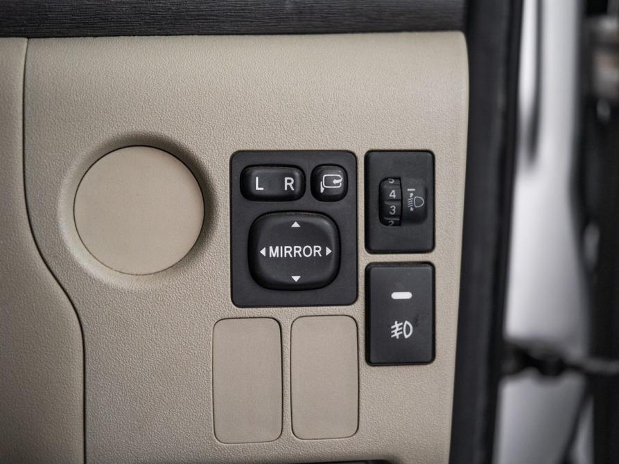 Toyota Passo Sette Иркутск  - изображение 13