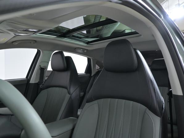 Changan Lamore с пробегом 2023 года, цена 2 180 000 рублей, 6700 км, седан, Автокод Объявления