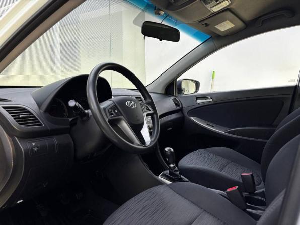 Hyundai Solaris I Рестайлинг с пробегом 2015 года, цена 1 030 000 рублей, 103580 км, хэтчбек, Автокод Объявления