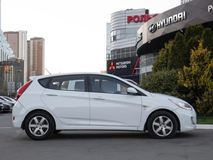 Hyundai Solaris I Москва  - изображение 3