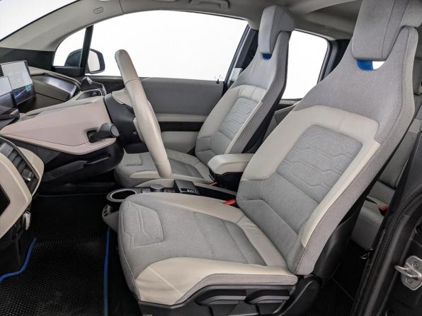 BMW i3 I (I01) Рестайлинг с пробегом 2018 года, цена 1 900 000 рублей, 92432 км, хэтчбек, Автокод Объявления