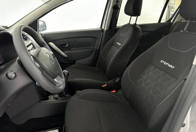 Renault Sandero II Рестайлинг с пробегом 2018 года, цена 959 000 рублей, 154024 км, хэтчбек, Автокод Объявления
