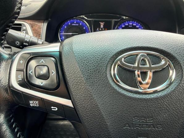 Toyota Camry VII (XV50) Рестайлинг с пробегом 2015 года, цена 2 040 000 рублей, 194646 км, седан, Автокод Объявления
