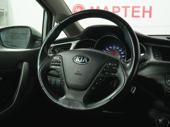 Kia Ceed II Рестайлинг с пробегом 2016 года, цена 1 209 000 рублей, 160308 км, хэтчбек, Автокод Объявления