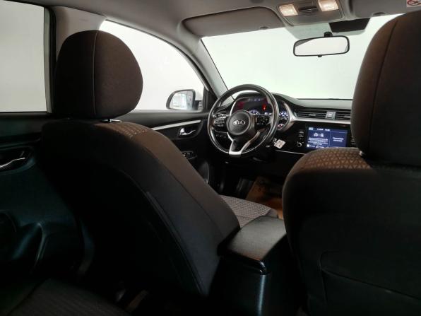 Kia Rio IV Рестайлинг с пробегом 2020 года, цена 1 550 000 рублей, 67971 км, седан, Автокод Объявления