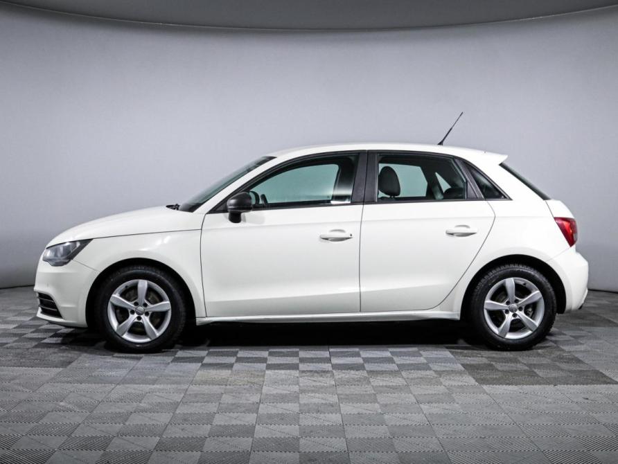 Audi A1 I (8X) Москва  - изображение 8