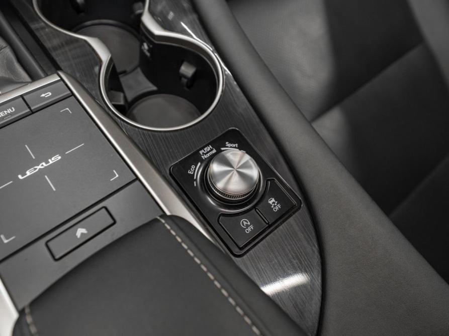 Lexus RX IV Рестайлинг Москва  - изображение 24