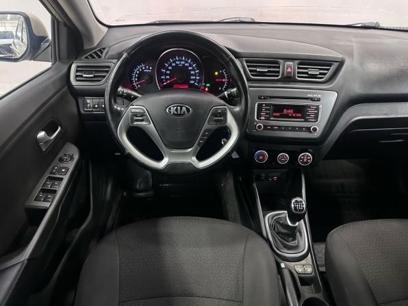 Kia Rio III Рестайлинг с пробегом 2015 года, цена 1 050 000 рублей, 124795 км, седан, Автокод Объявления