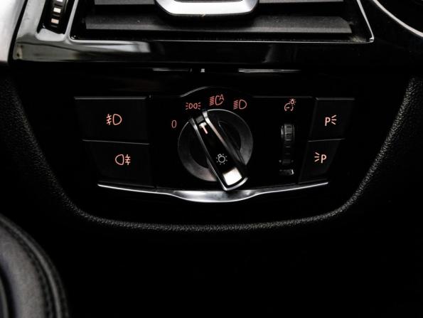 BMW 5 серии VII (G30/G31/G38) с пробегом 2017 года, цена 2 599 000 рублей, 135786 км, седан, Автокод Объявления