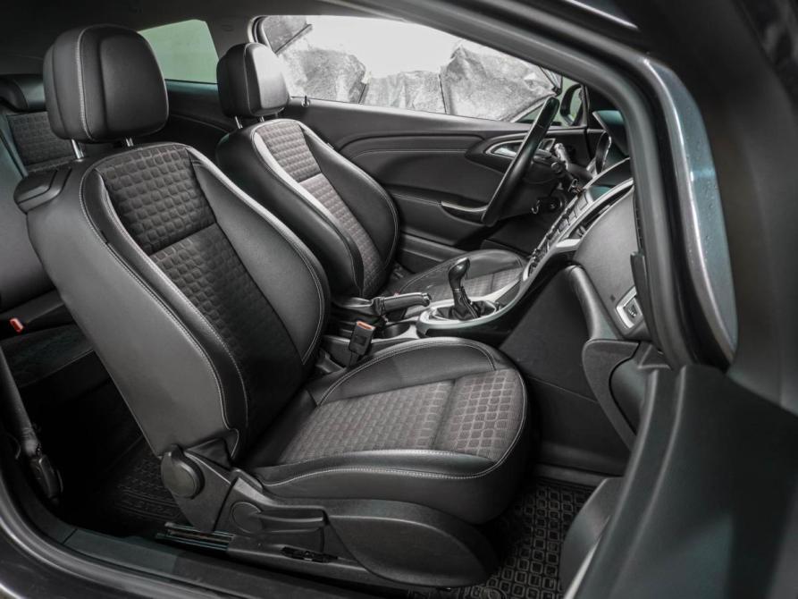Opel Astra J Рестайлинг Воронеж  - изображение 8