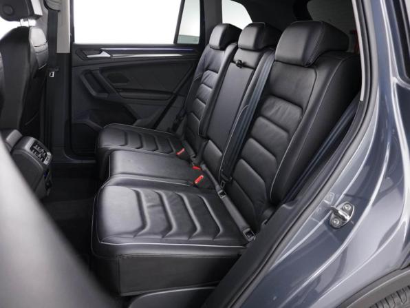 Volkswagen Tiguan II Рестайлинг с пробегом 2021 года, цена 3 299 077 рублей, 52996 км, внедорожник, Автокод Объявления