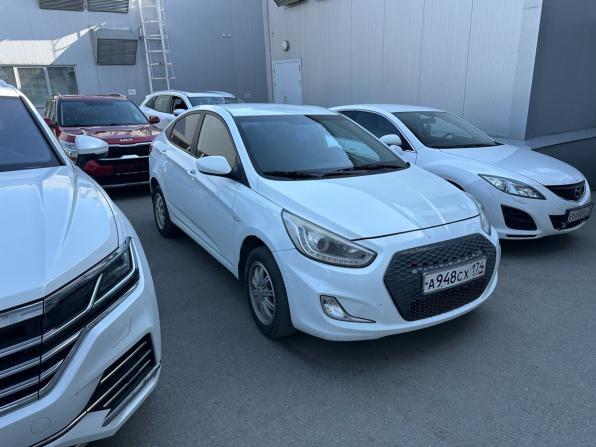 Hyundai Solaris I с пробегом 2013 года, цена 899 900 рублей, 147764 км, седан, Автокод Объявления