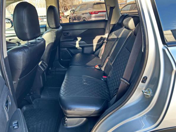 Mitsubishi Outlander III Рестайлинг 3 с пробегом 2019 года, цена 2 008 900 рублей, 62824 км, внедорожник, Автокод Объявления