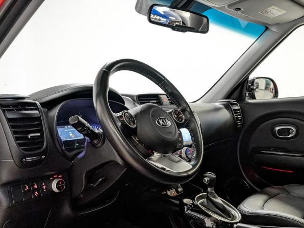 Kia Soul II Рестайлинг с пробегом 2018 года, цена 1 695 000 рублей, 74709 км, хэтчбек, Автокод Объявления