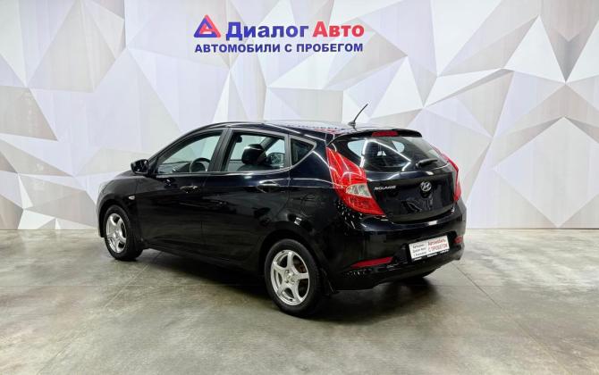 Hyundai Solaris I Рестайлинг с пробегом 2016 года, цена 820 000 рублей, 197138 км, хэтчбек, Автокод Объявления
