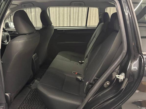 Toyota Corolla XI (E160 E170) Рестайлинг 2 с пробегом 2019 года, цена 1 570 000 рублей, 57000 км, универсал, Автокод Объявления