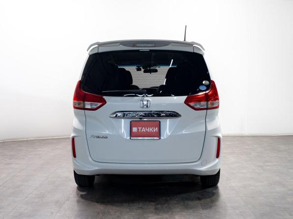 Honda Freed II с пробегом 2016 года, цена 1 430 000 рублей, 183270 км, компактвэн, Автокод Объявления