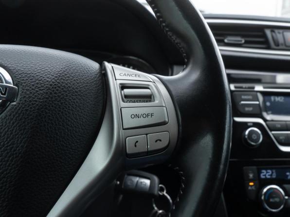 Nissan Qashqai II с пробегом 2014 года, цена 1 359 000 рублей, 203306 км, внедорожник, Автокод Объявления