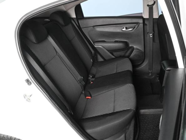 Kia Rio IV с пробегом 2017 года, цена 1 299 000 рублей, 95842 км, седан, Автокод Объявления