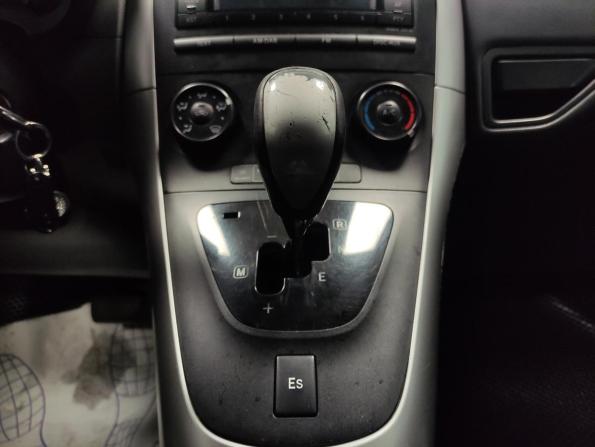 Toyota Auris I Рестайлинг с пробегом 2010 года, цена 650 000 рублей, 139865 км, хэтчбек, Автокод Объявления