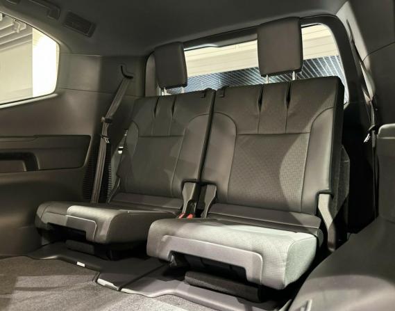Toyota Land Cruiser 300 Series с пробегом 2026 года, цена 13 900 000 рублей, 16 км, внедорожник, Автокод Объявления
