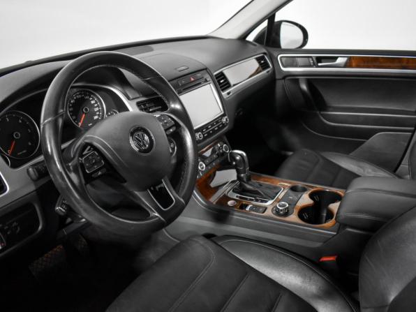 Volkswagen Touareg II с пробегом 2013 года, цена 1 685 000 рублей, 225690 км, внедорожник, Автокод Объявления