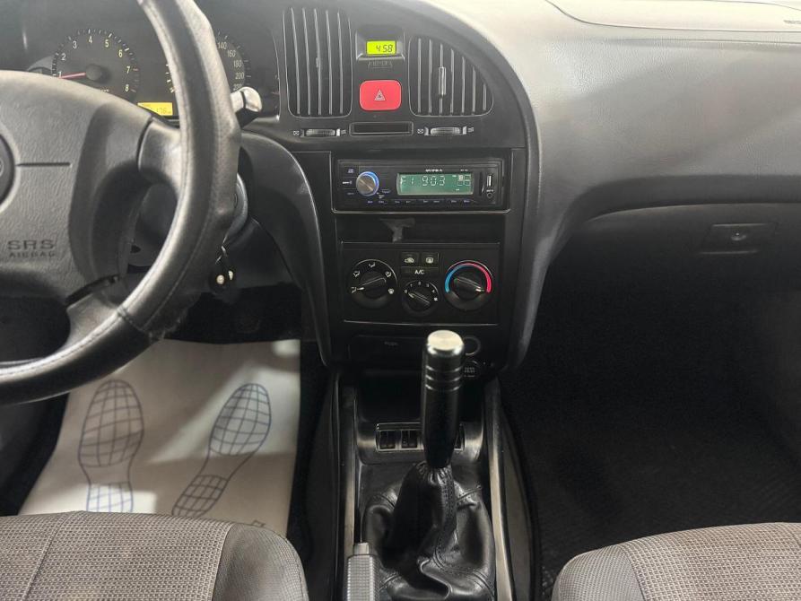 Hyundai Elantra III (XD2) Рестайлинг Екатеринбург  - изображение 13