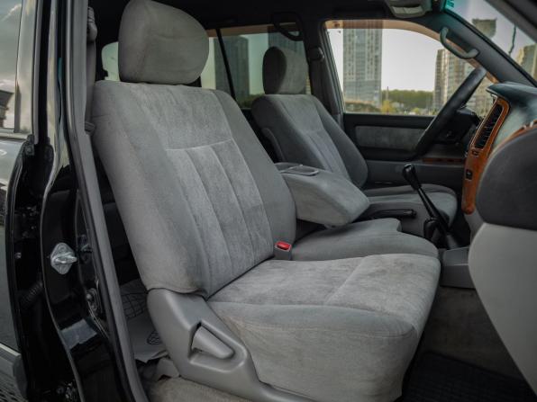 Toyota Land Cruiser 100 Series Рестайлинг 2 с пробегом 2006 года, цена 2 204 000 рублей, 305795 км, внедорожник, Автокод Объявления