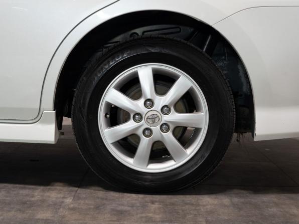 Toyota ISis I Рестайлинг с пробегом 2010 года, цена 1 270 000 рублей, 139389 км, компактвэн, Автокод Объявления