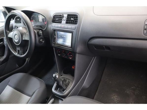 Volkswagen Polo V с пробегом 2014 года, цена 697 000 рублей, 162356 км, седан, Автокод Объявления