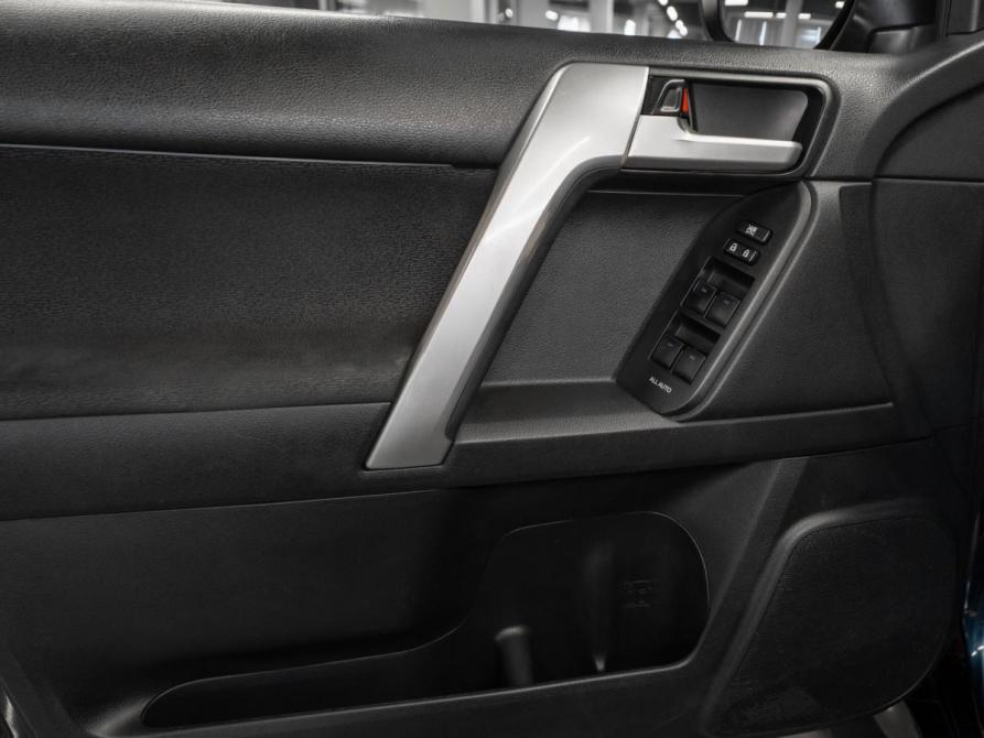 Toyota Land Cruiser Prado 150 Series Рестайлинг 2 Москва  - изображение 14
