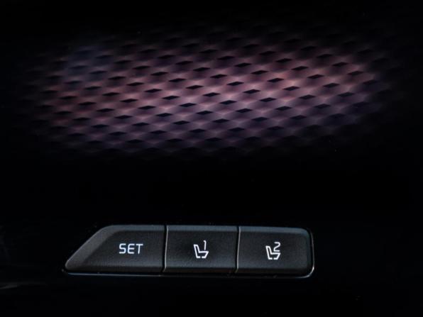Kia Carnival IV с пробегом 2021 года, цена 4 098 000 рублей, 63000 км, минивэн, Автокод Объявления