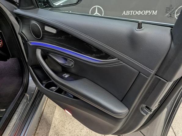 Mercedes-Benz E-Класс V (W213 S213 C238) Рестайлинг с пробегом 2021 года, цена 4 350 000 рублей, 90148 км, седан, Автокод Объявления
