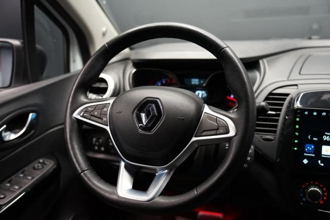 Renault Kaptur I Рестайлинг с пробегом 2021 года, цена 1 775 000 рублей, 92000 км, внедорожник, Автокод Объявления