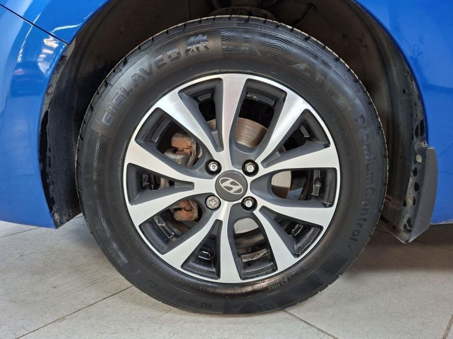 Hyundai Solaris II Москва  - изображение 9