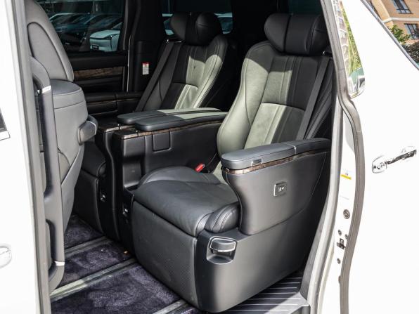 Toyota Alphard III Рестайлинг с пробегом 2020 года, цена 5 549 000 рублей, 88345 км, минивэн, Автокод Объявления